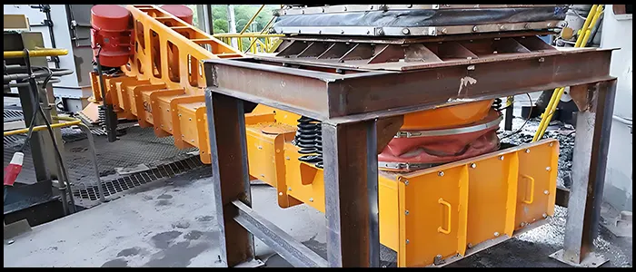 heavy-duty wear-resistant vibrating feeder for cement industry limestone conveying